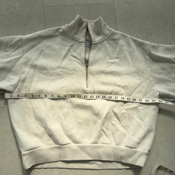 Everlane Cream Quarter-Zip Sweatshirt - Picture 8 of 8